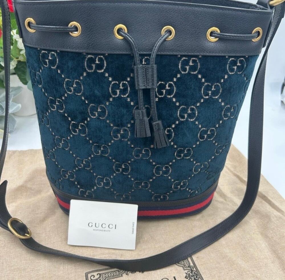 Women's Gucci OPHIDIA blue velvet bucket bag with leather trim, and web stripe